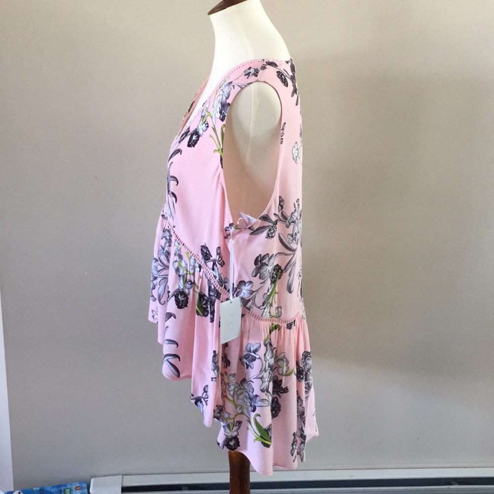 Hi-Low Sleeveless Blouse NWT